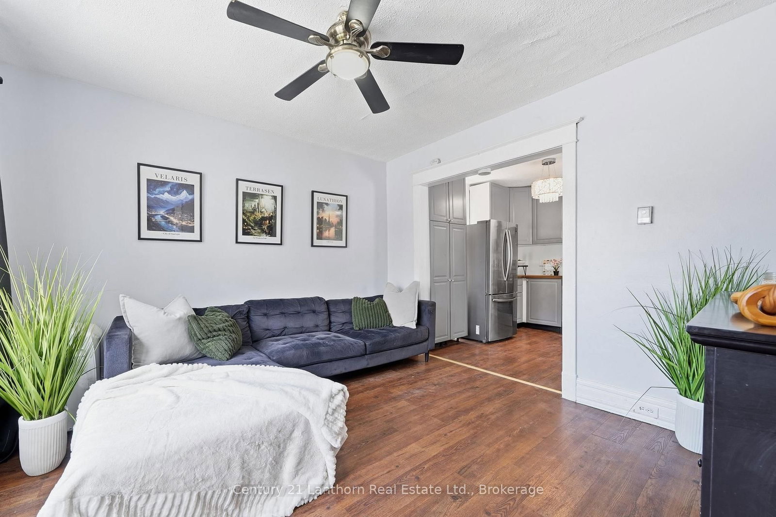 8 BETTES Street • Belleville, ON photo 11