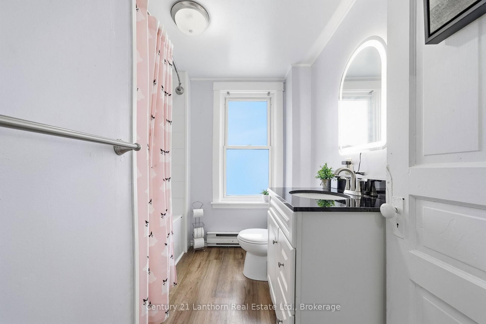 8 BETTES Street • Belleville, ON photo 28