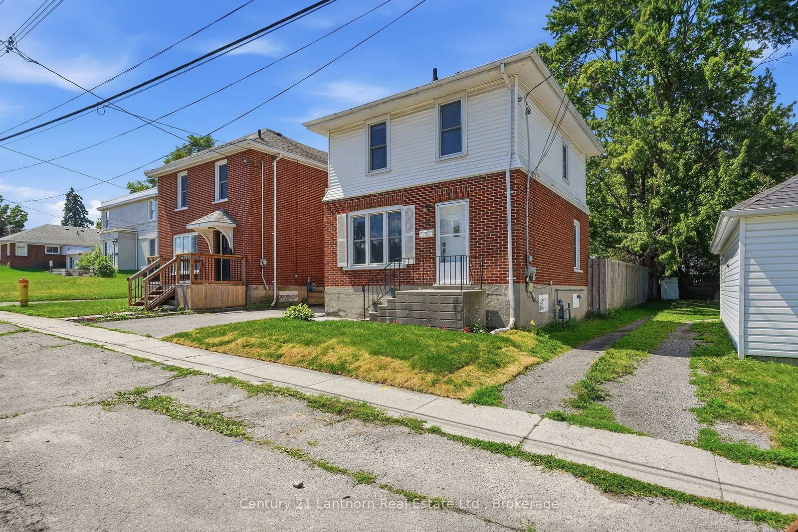 8 BETTES Street • Belleville, ON photo 6