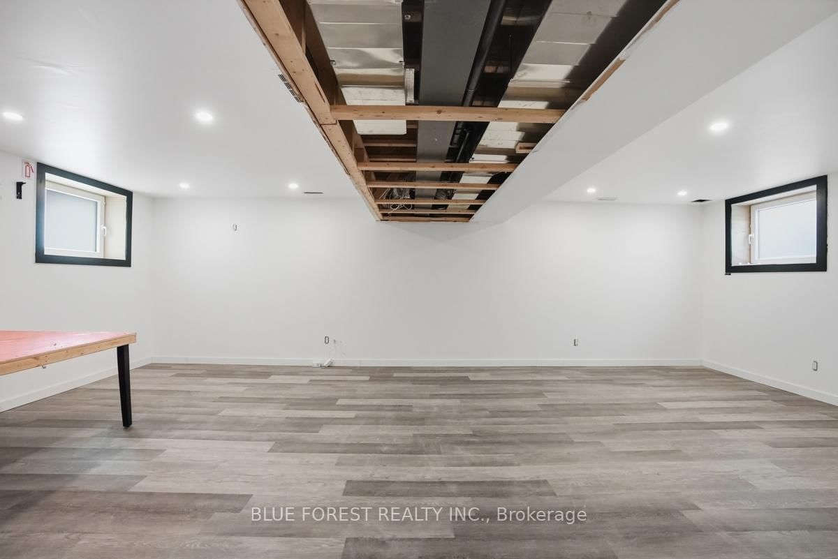 40 Locky Lane • Middlesex Centre, ON photo 29
