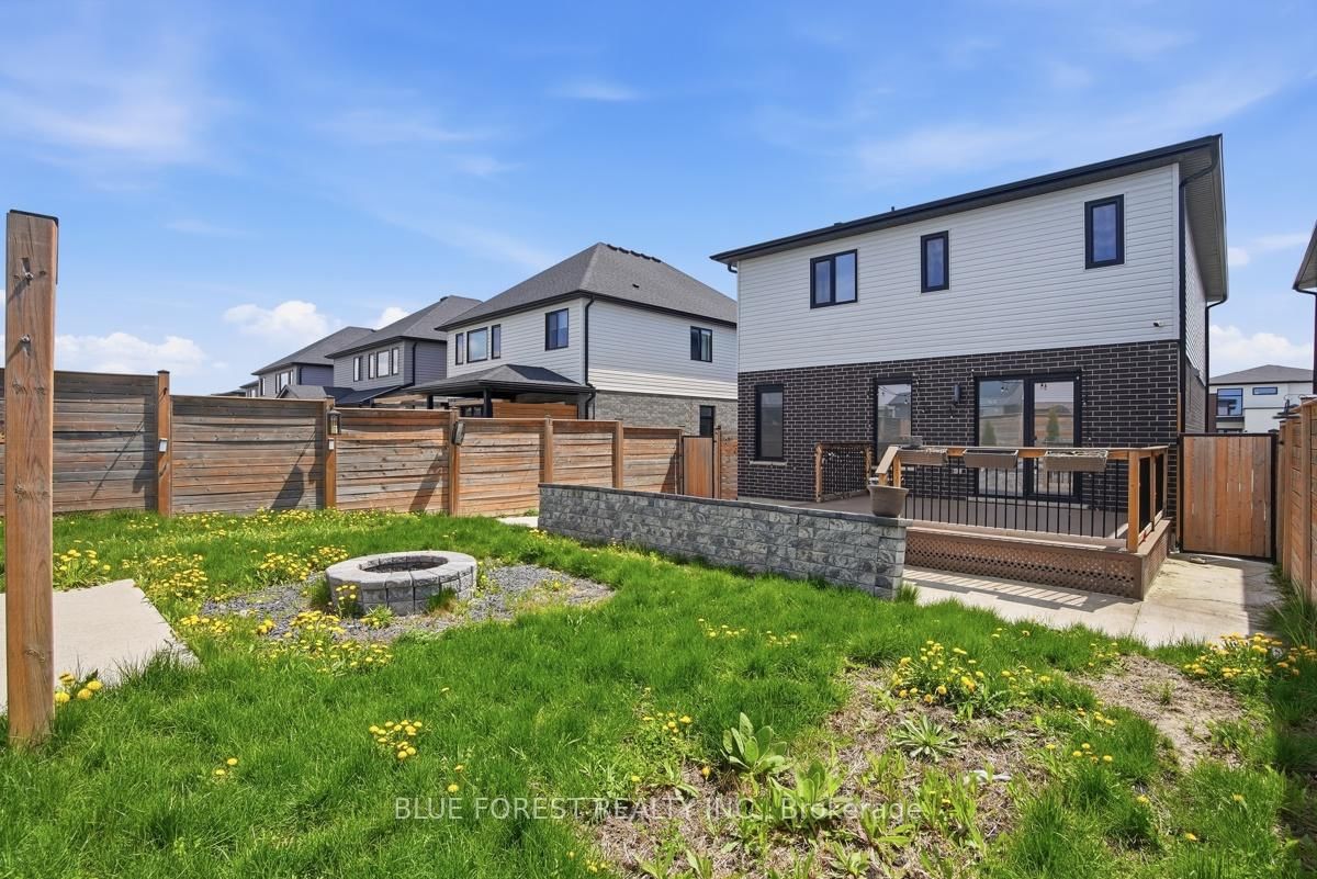 40 Locky Lane • Middlesex Centre, ON photo 39