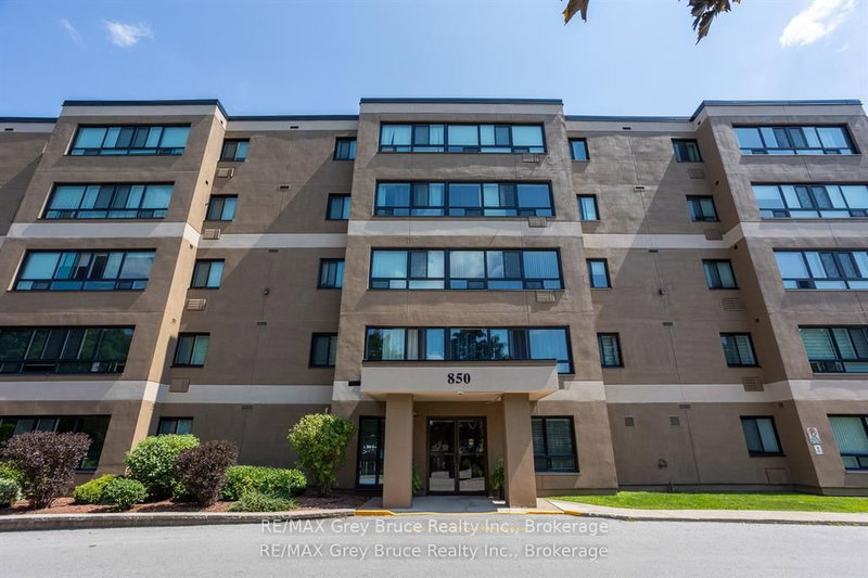 502 - 850 6th Street E