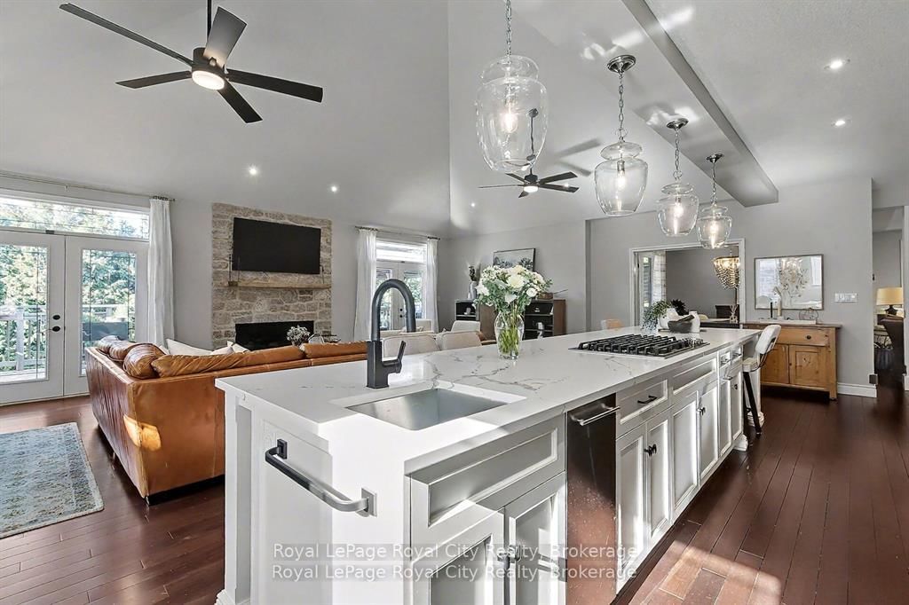 8 Zaduk Place • Guelph, ON photo 12