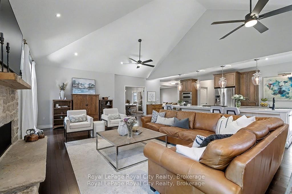 8 Zaduk Place • Guelph, ON photo 15