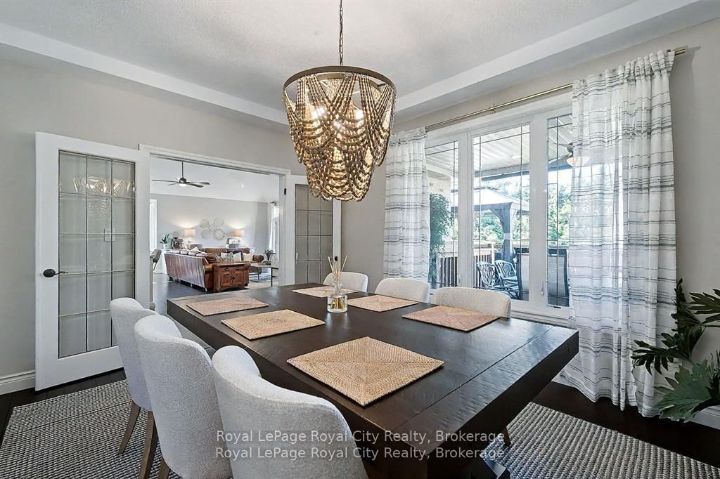 8 Zaduk Place • Guelph, ON photo 17