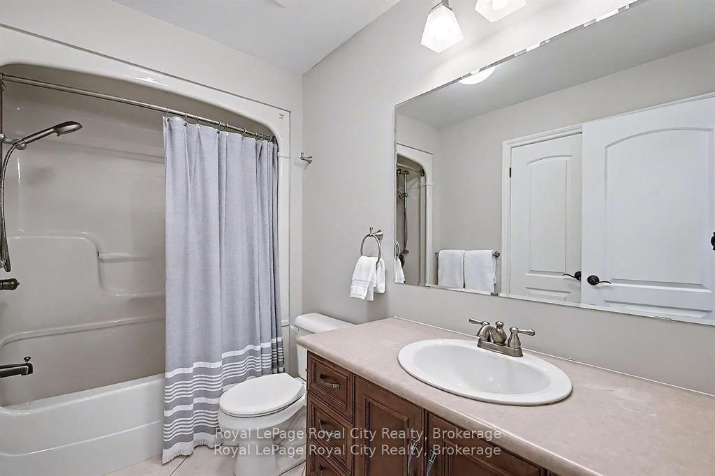 8 Zaduk Place • Guelph, ON photo 26