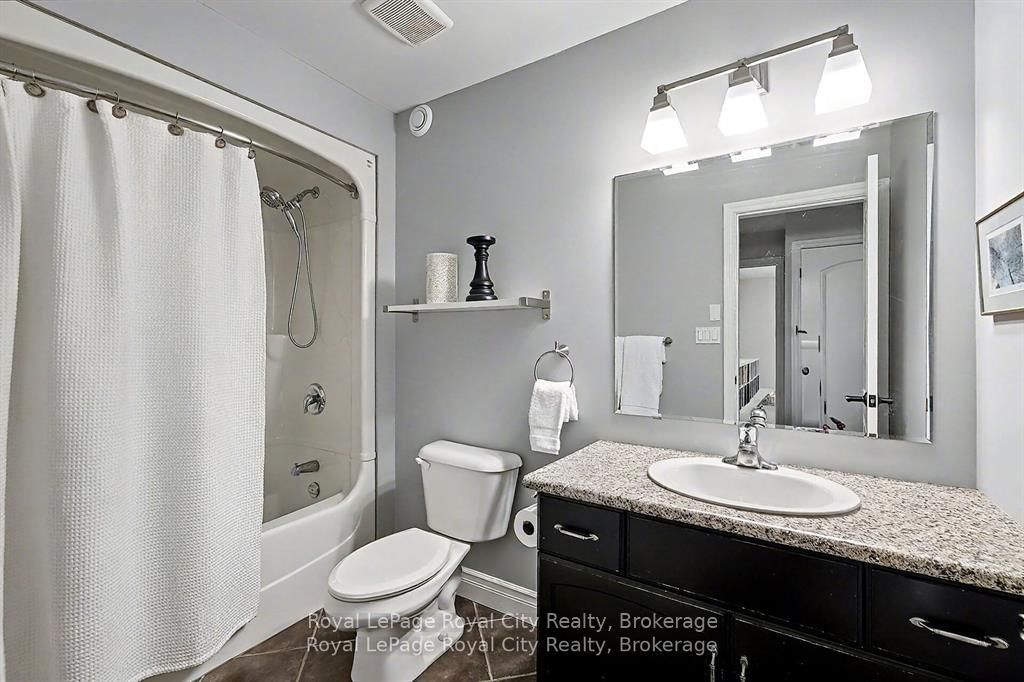 8 Zaduk Place • Guelph, ON photo 34