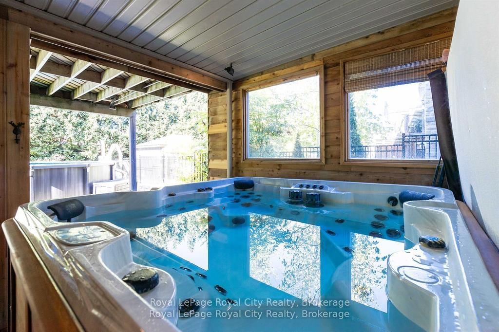 8 Zaduk Place • Guelph, ON photo 38