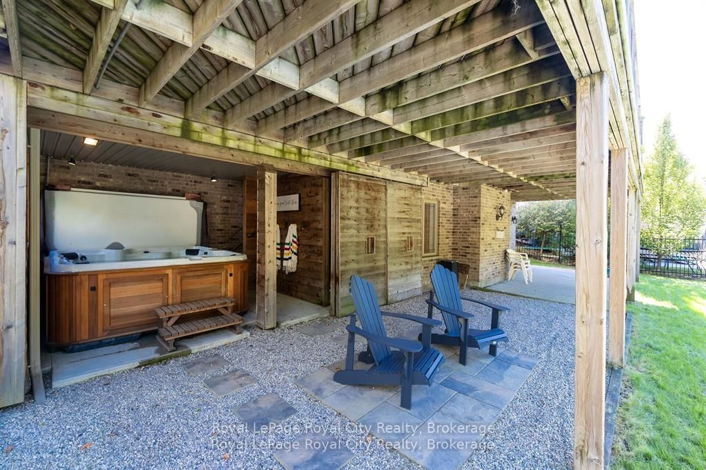 8 Zaduk Place • Guelph, ON photo 39