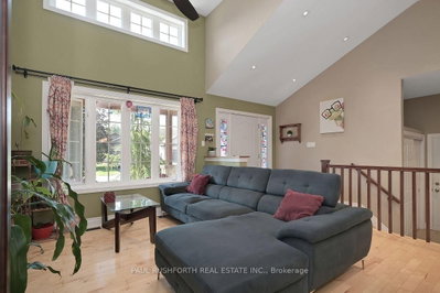 79 Settlement Lane • Russell, ON photo 9