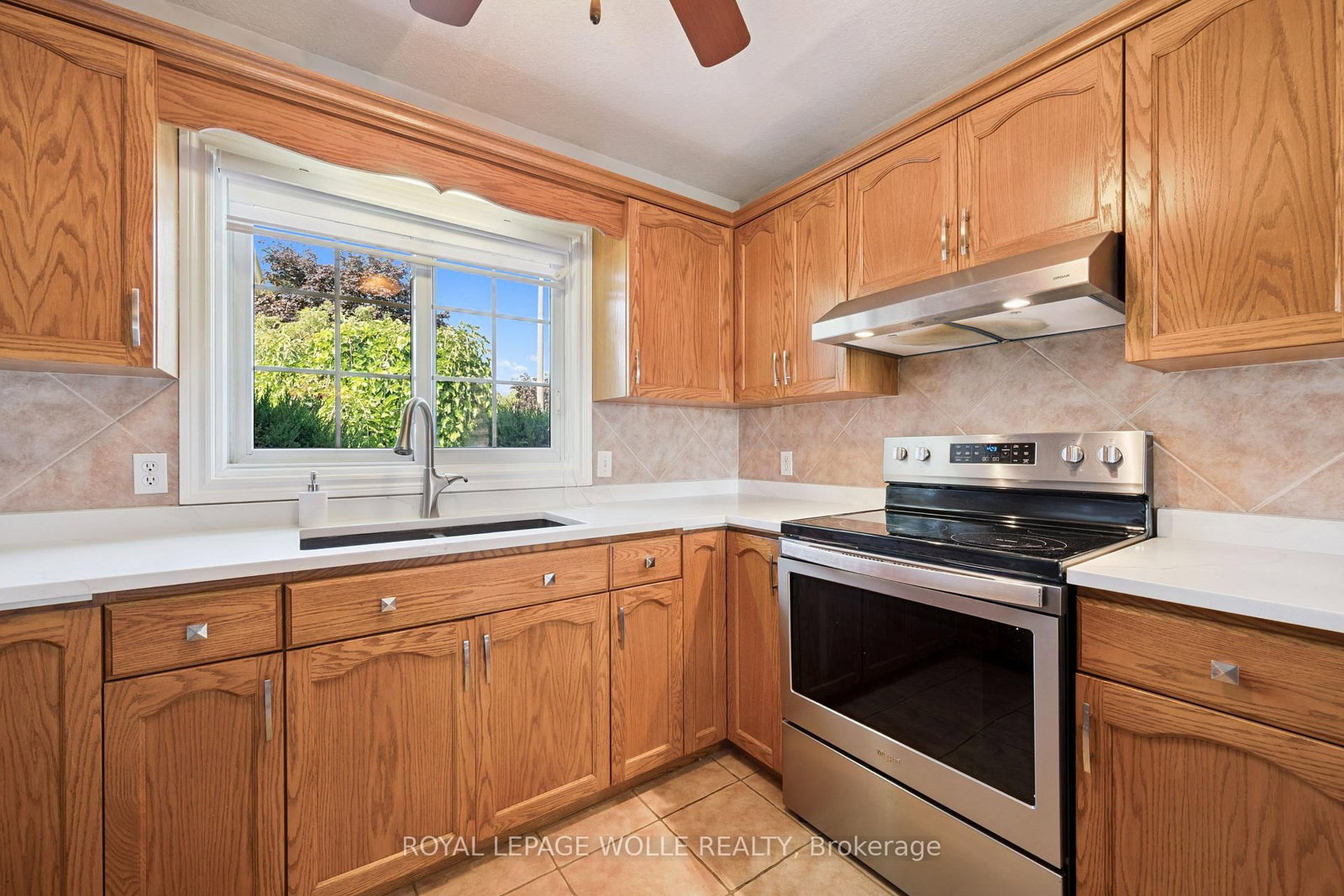 187 WESTCHESTER Drive • Waterloo, ON photo 14