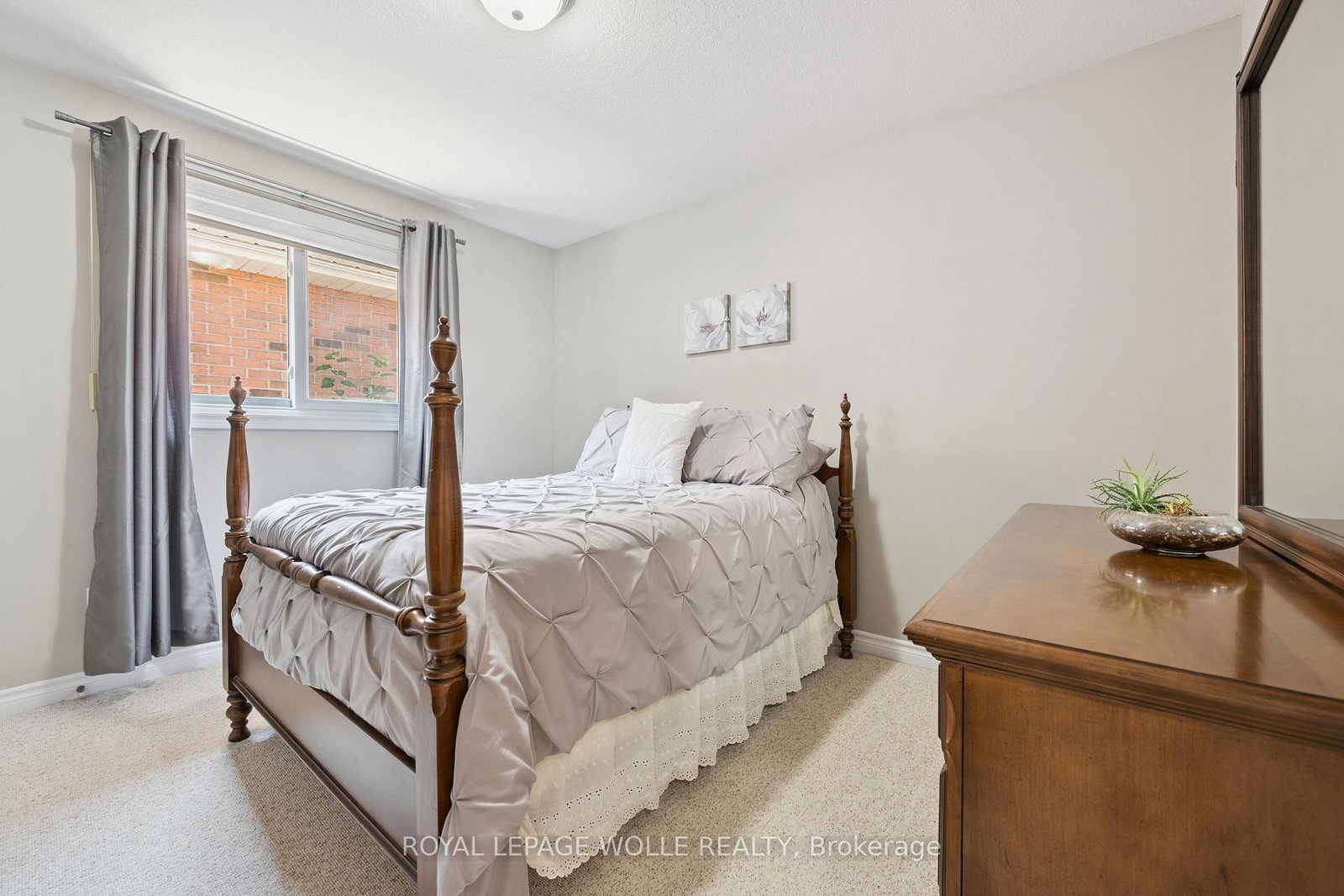 187 WESTCHESTER Drive • Waterloo, ON photo 16