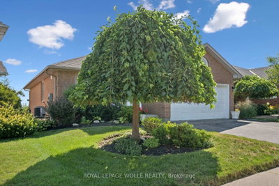 187 WESTCHESTER Drive • Waterloo, ON photo 3
