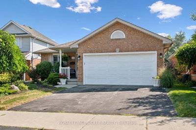 187 WESTCHESTER Drive • Waterloo, ON photo 4
