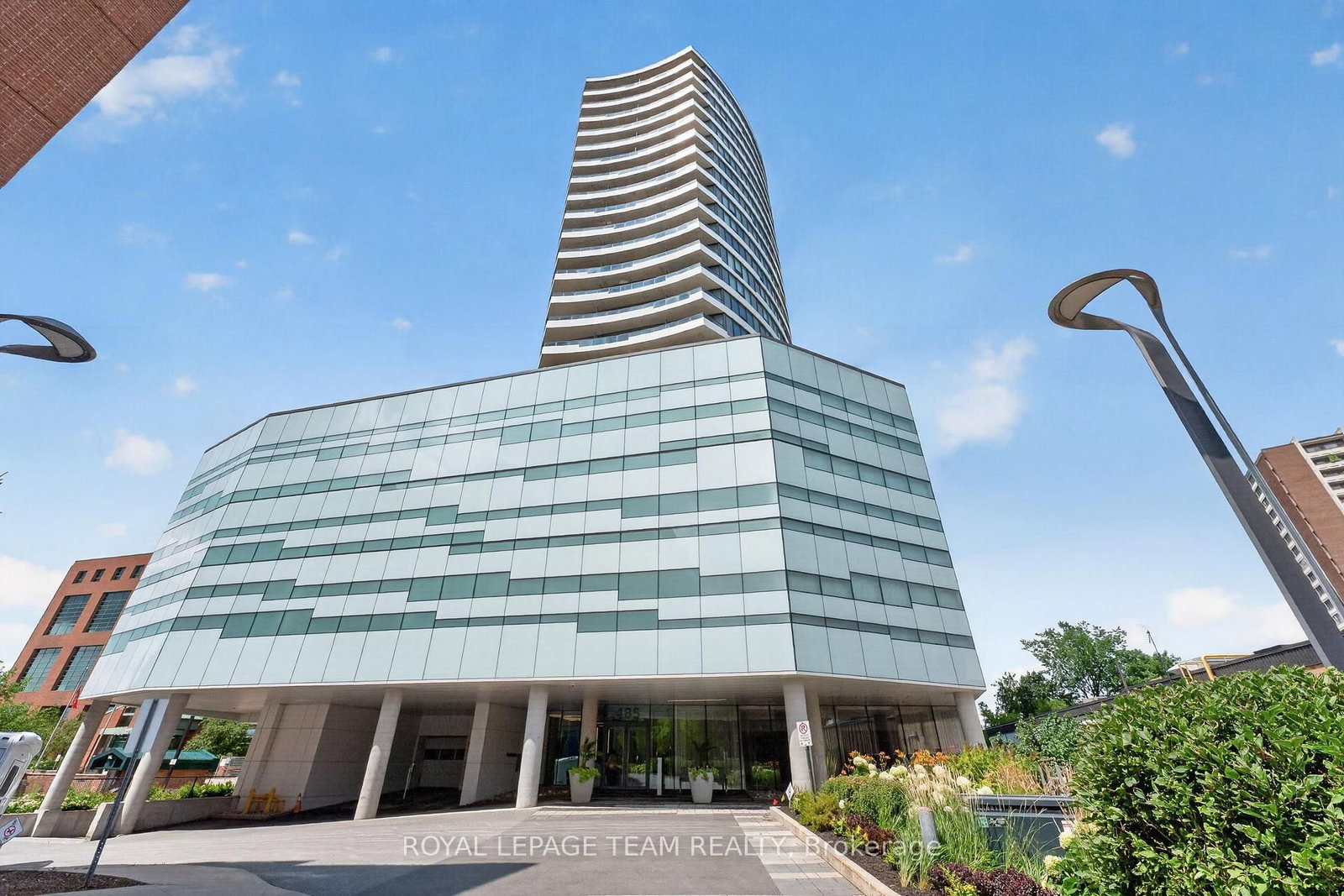 Condo sold at 1108-485 Richmond Road, Ottawa, Ontario, K2A 3W9 - Westboro West - MLS: X13643536
