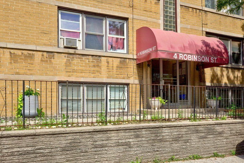 10 - 4 Robinson Street