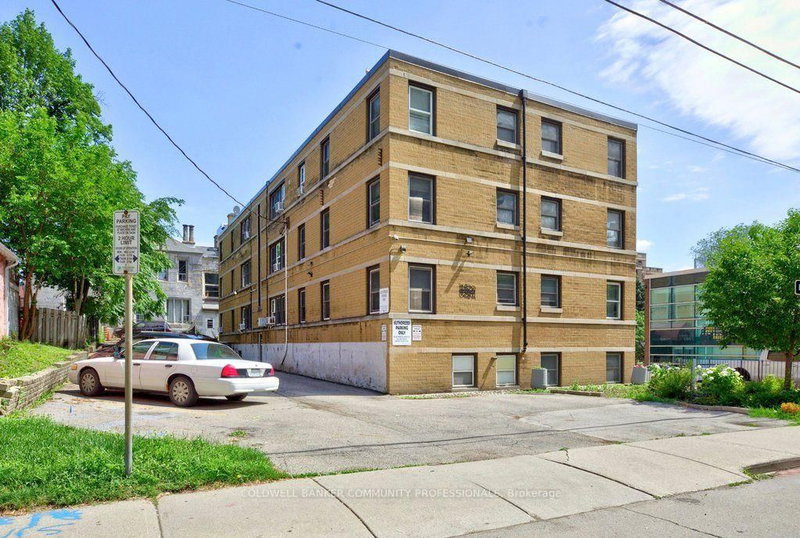 10 - 4 Robinson Street