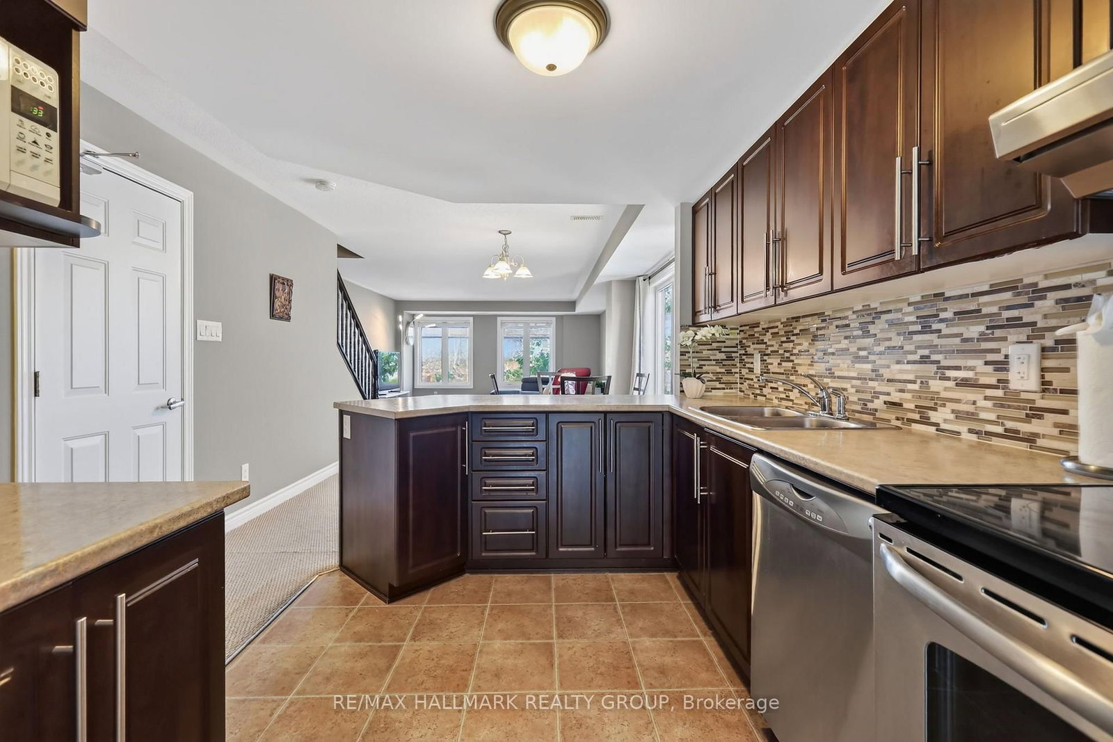 62 Argent Private • Ottawa, ON photo 10