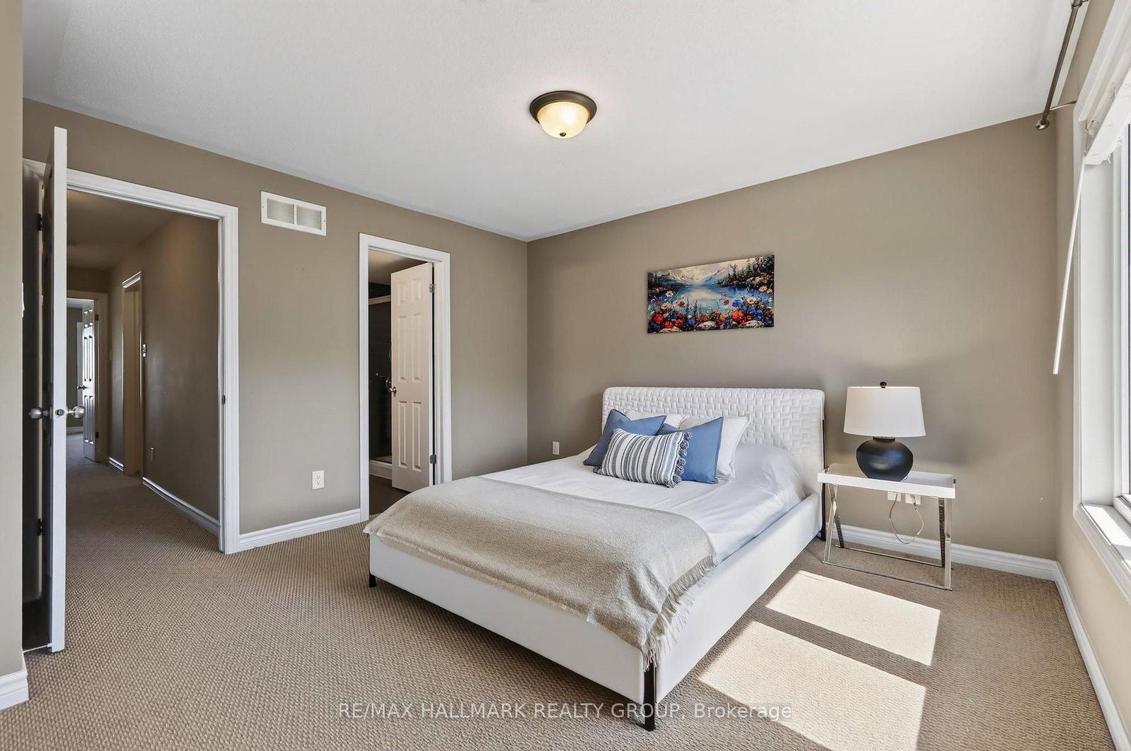 62 Argent Private • Ottawa, ON photo 18