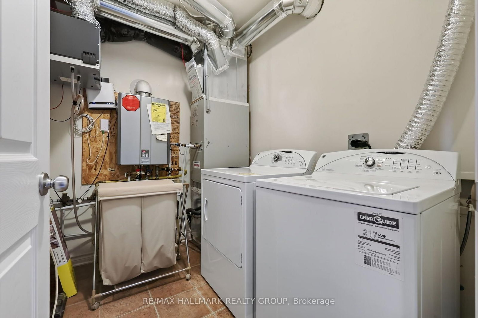 62 Argent Private • Ottawa, ON photo 28