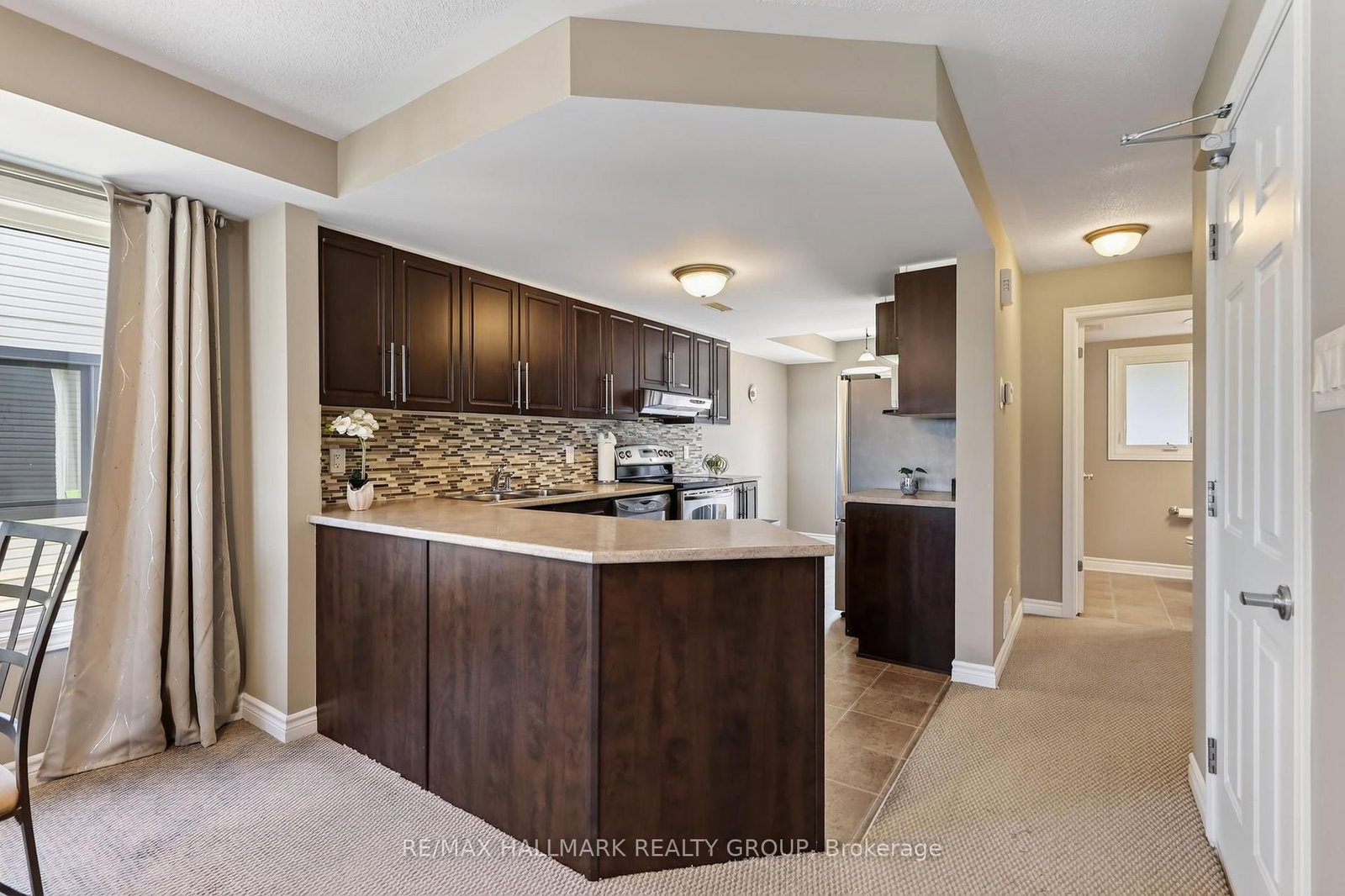 62 Argent Private • Ottawa, ON photo 4