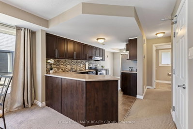 62 Argent Private • Ottawa, ON photo 4