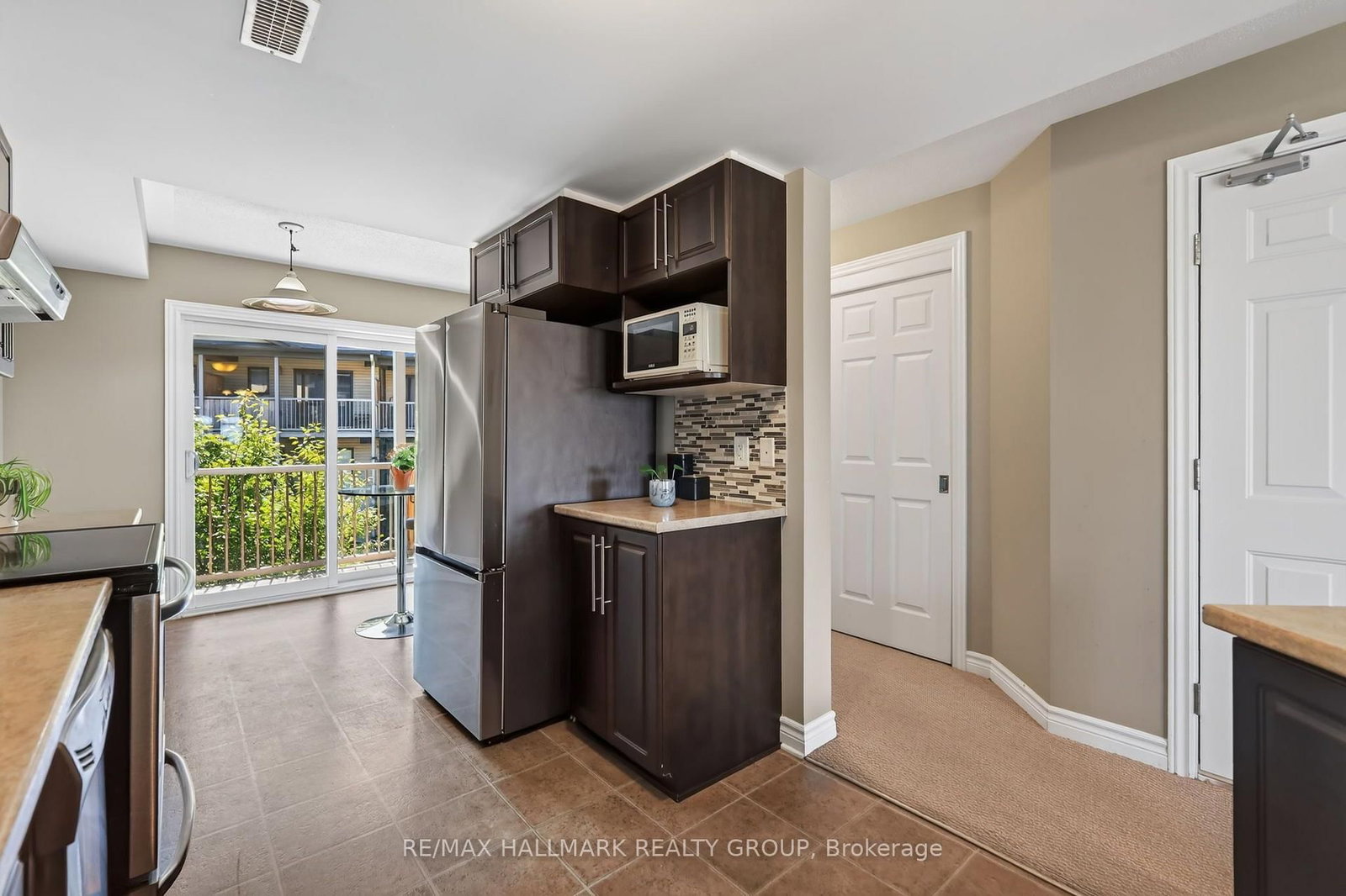 62 Argent Private • Ottawa, ON photo 6