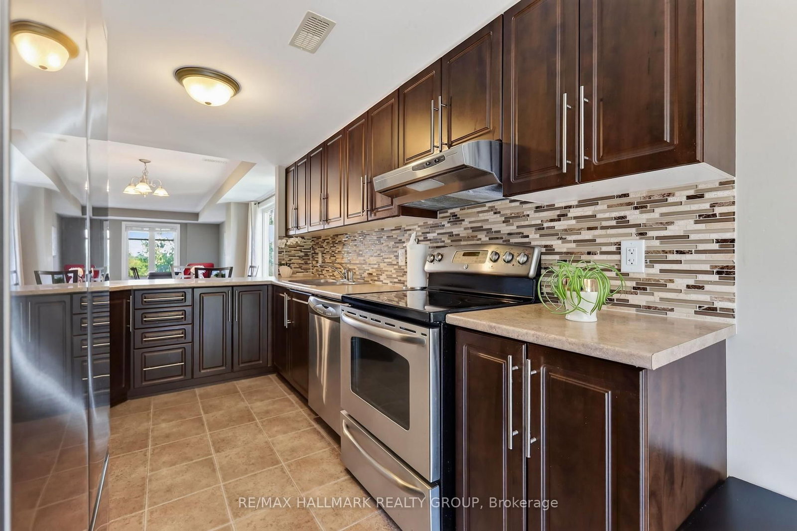62 Argent Private • Ottawa, ON photo 9