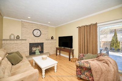 28 Dixon Crescent • Welland, ON photo 8