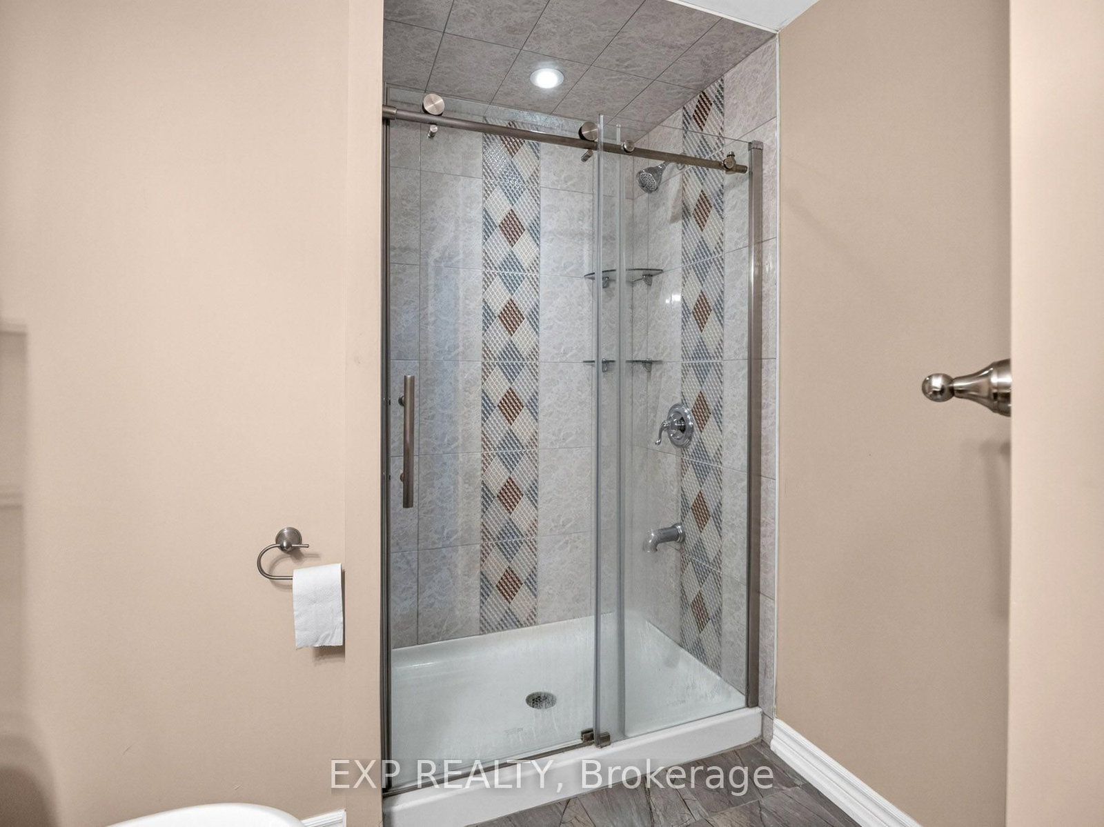 6560 St. Michael Avenue • Niagara Falls, ON photo 39
