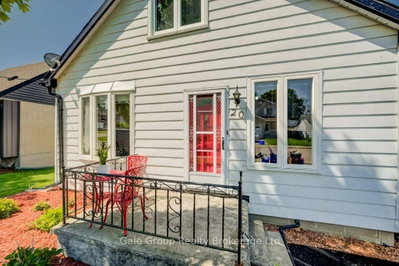 20 Dover Street • Woodstock, ON photo 4