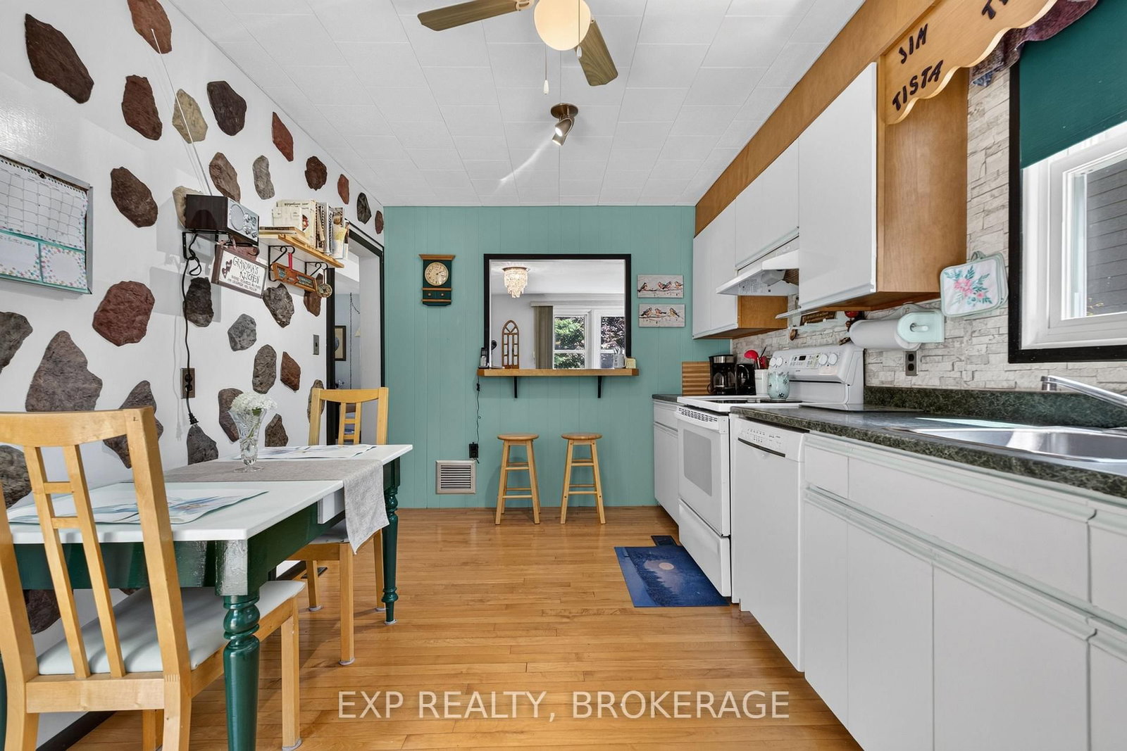 100 REGENT Street • Kingston, ON photo 14
