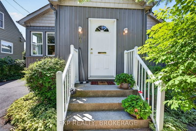 100 REGENT Street • Kingston, ON photo 3