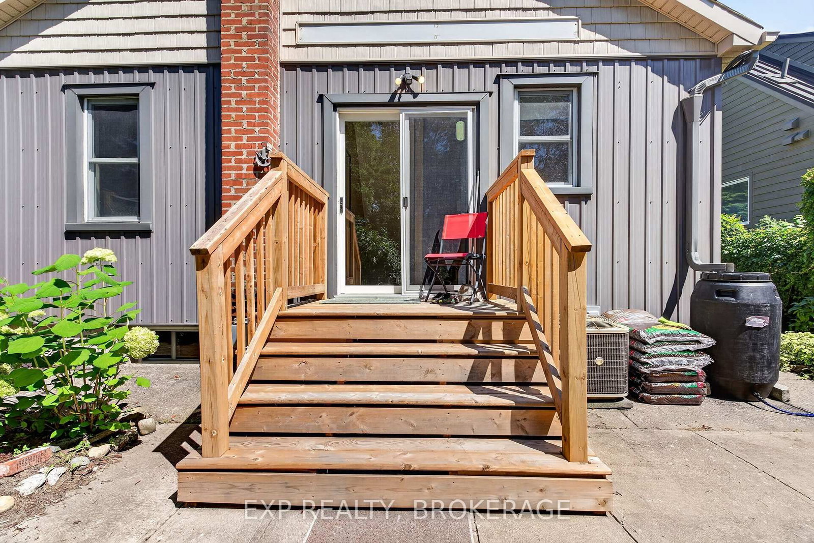 100 REGENT Street • Kingston, ON photo 33