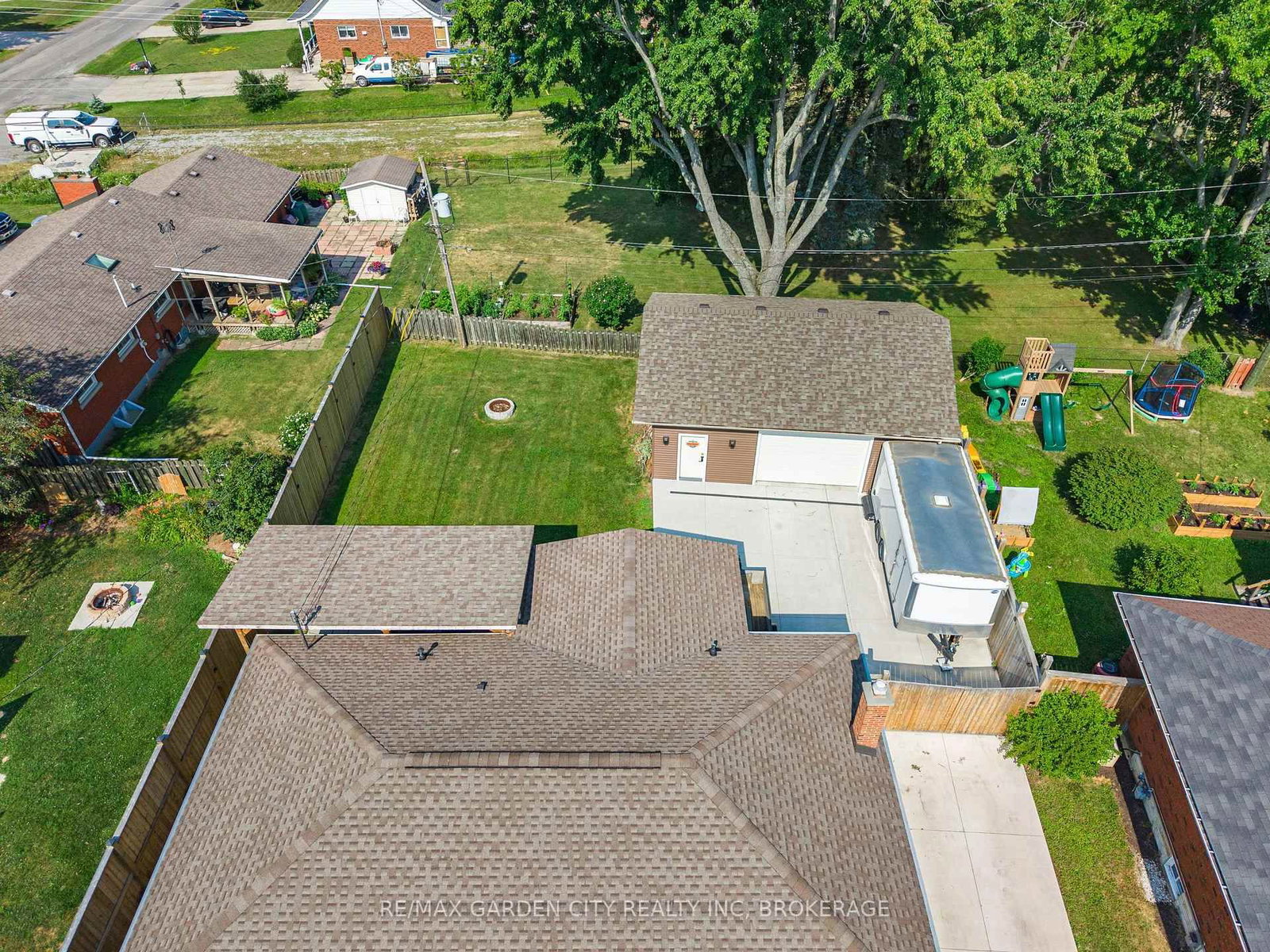 91 Crescent Drive • Welland, ON photo 42