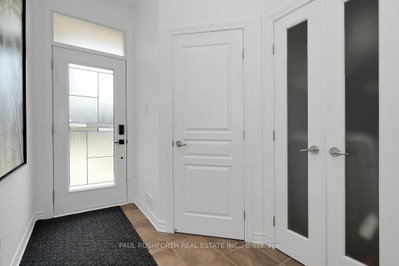 505 Salzburg Drive • Orleans, ON photo 3