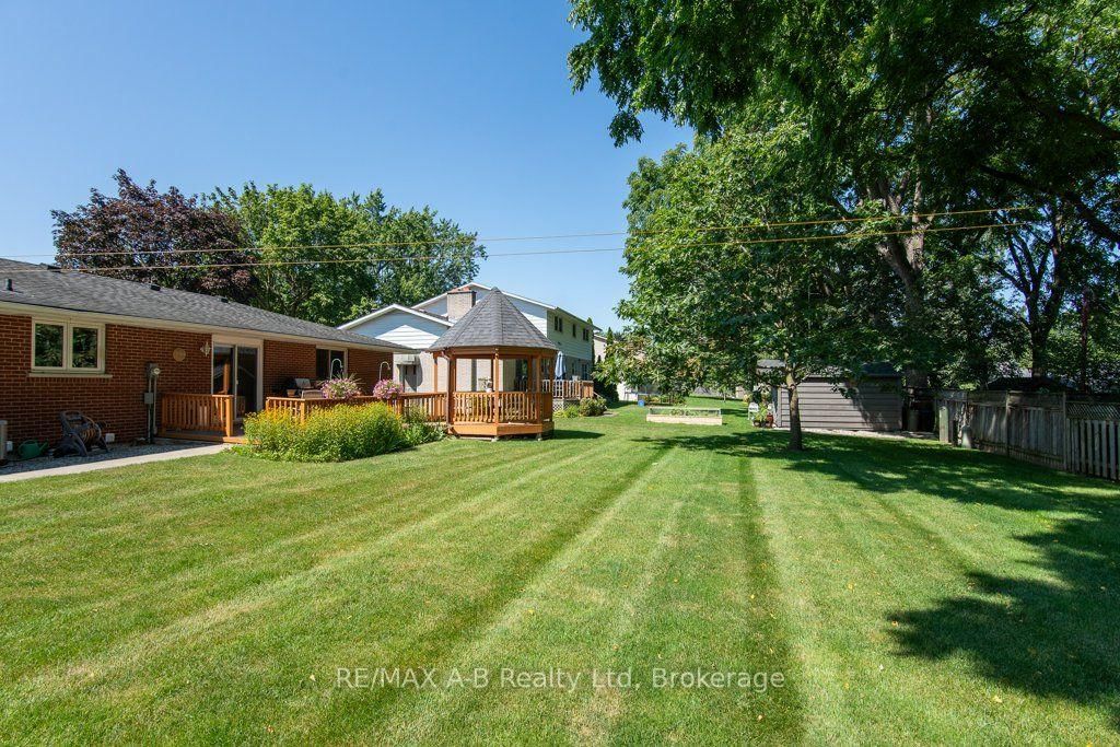 174 Neal Avenue • Stratford, ON photo 15