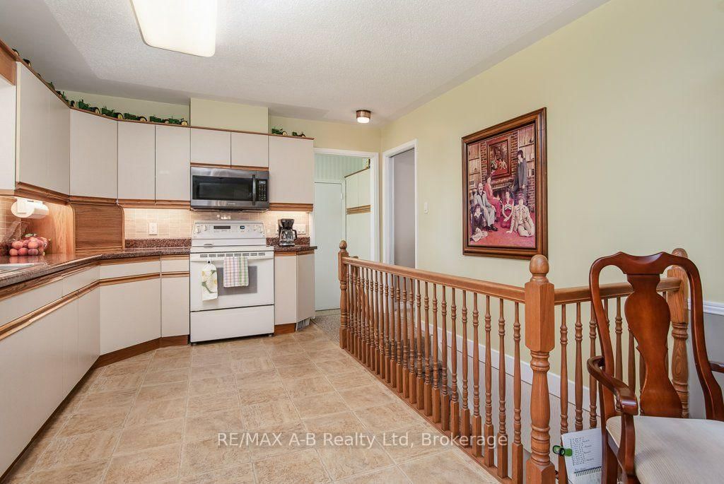 174 Neal Avenue • Stratford, ON photo 25