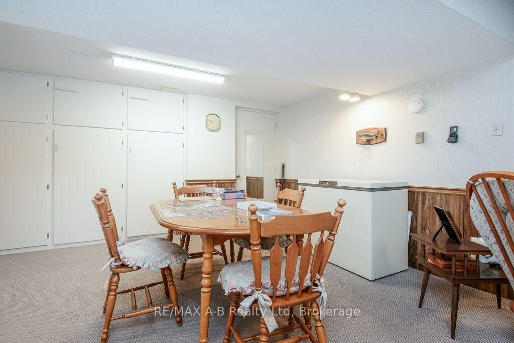 174 Neal Avenue • Stratford, ON photo 41