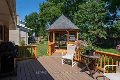 174 Neal Avenue • Stratford, ON photo 8