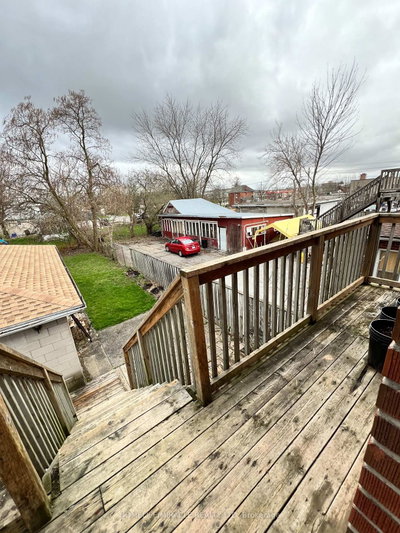 39 Park Street Welland • Welland, ON photo 3