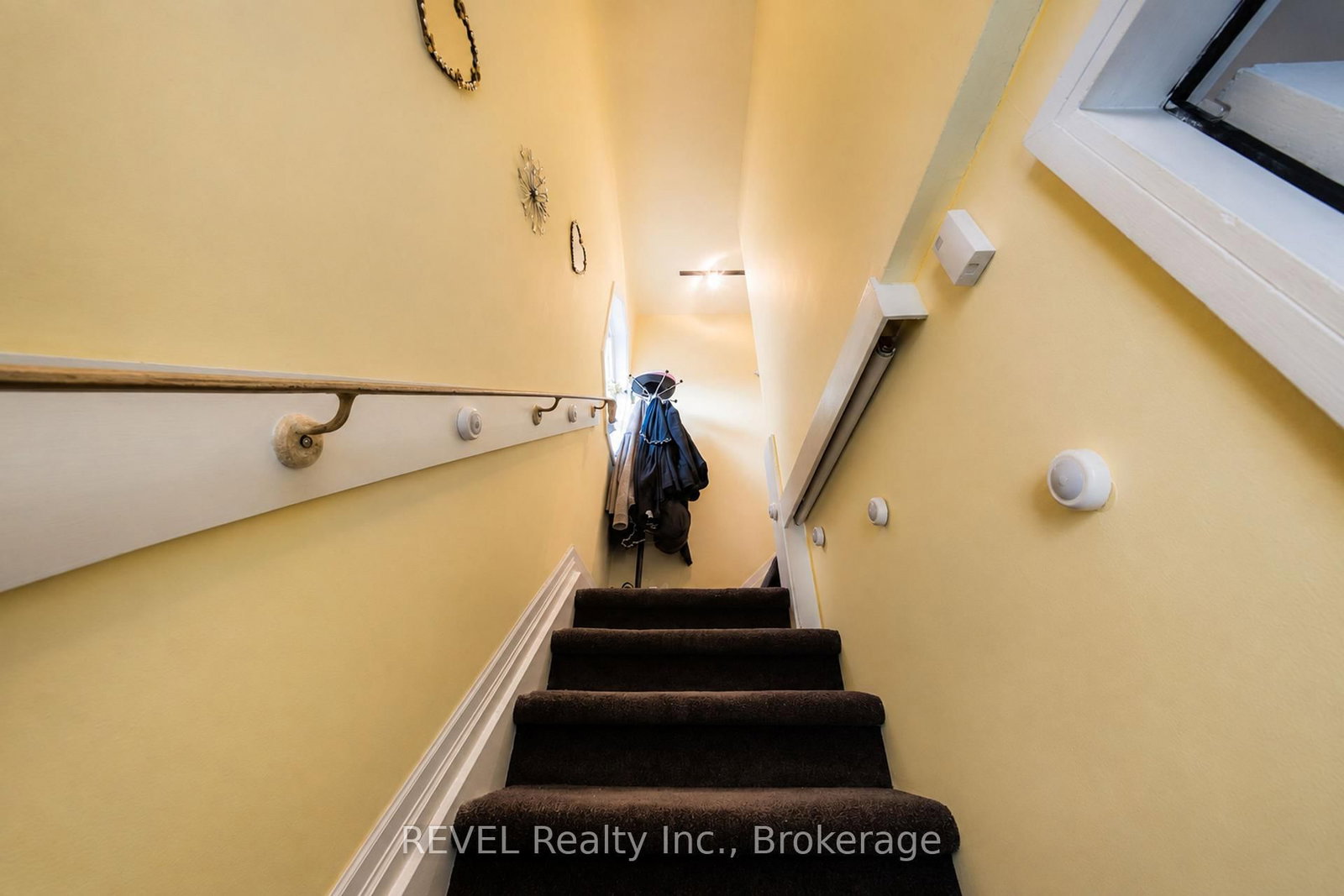 193 ONTARIO Street • St. Catharines, ON photo 17