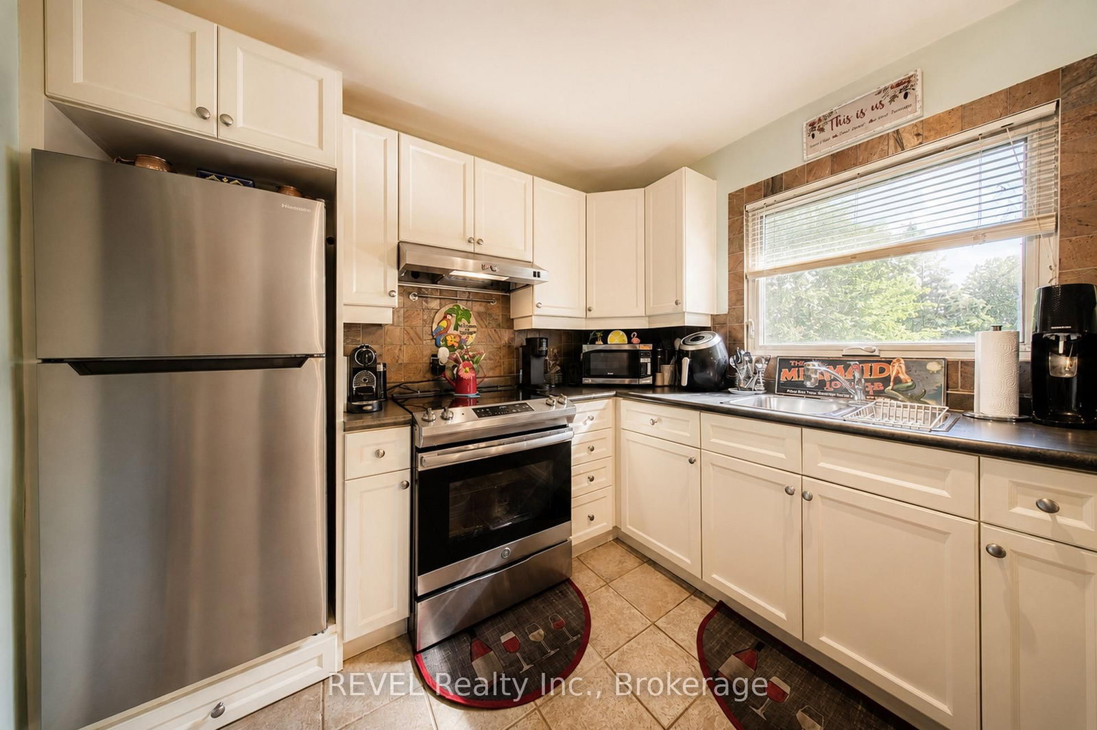 193 ONTARIO Street • St. Catharines, ON photo 19