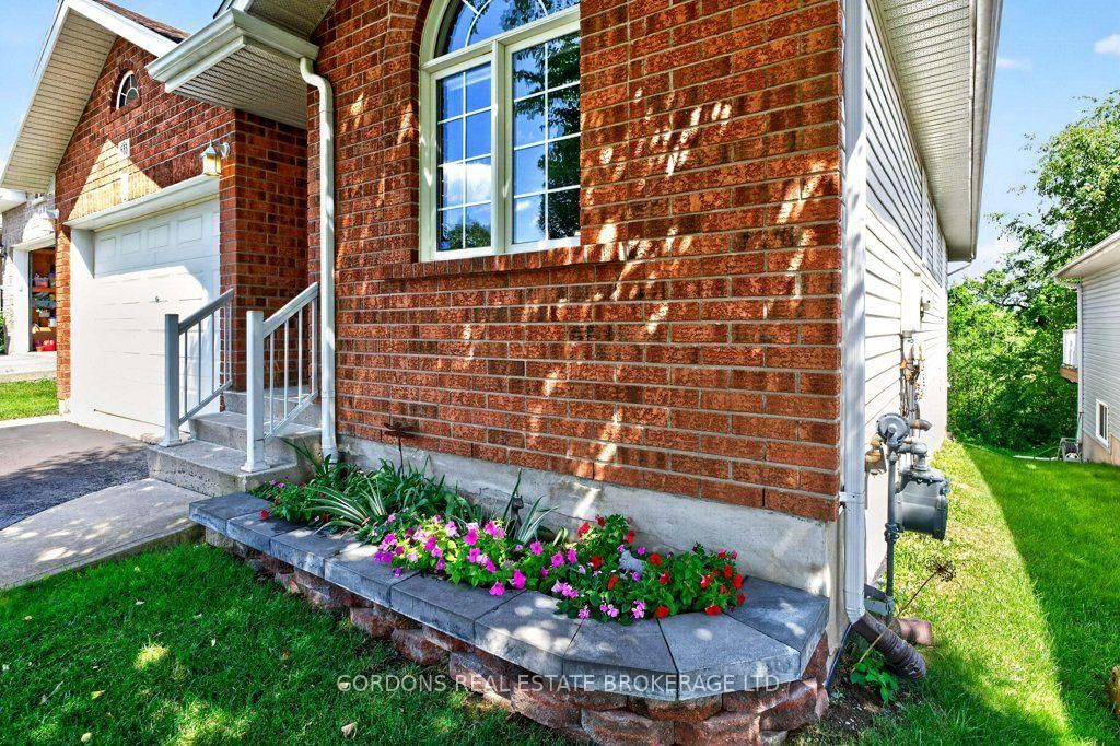 633 Melrose Street • Kingston, ON photo 3