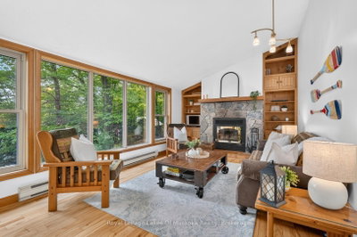 1008 Seven Dwarfs Crescent • Bracebridge, ON photo 8