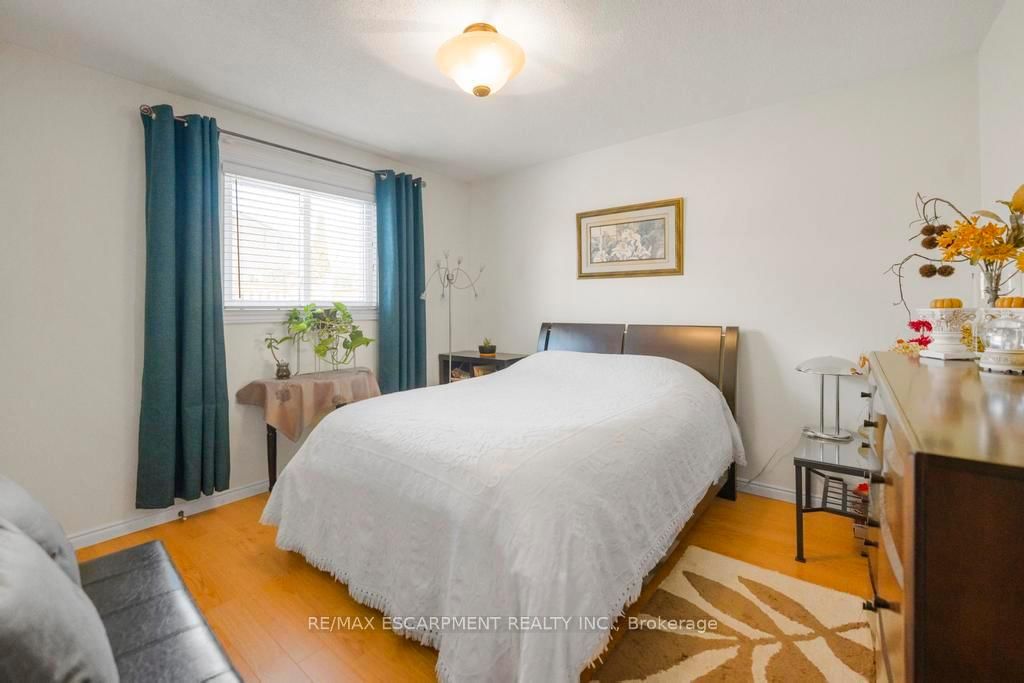 115 FIRST Road W • Hamilton, ON photo 15