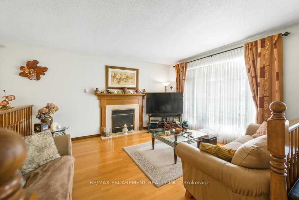 115 FIRST Road W • Hamilton, ON photo 5