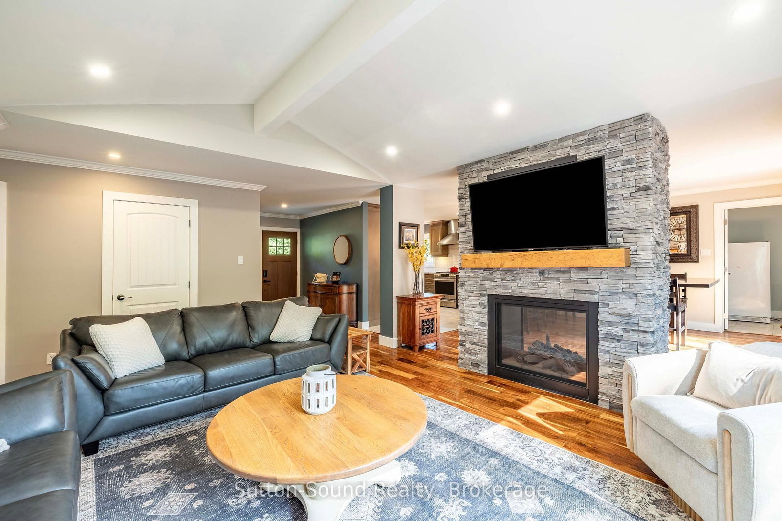 90 Graham Crescent • South Bruce Peninsula, ON photo 5
