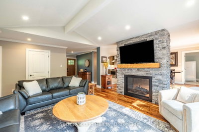 90 Graham Crescent • South Bruce Peninsula, ON photo 5