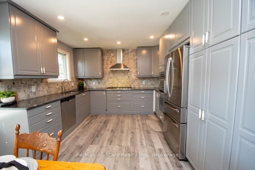 4 Daniel Court • Kawartha Lakes, ON photo 11